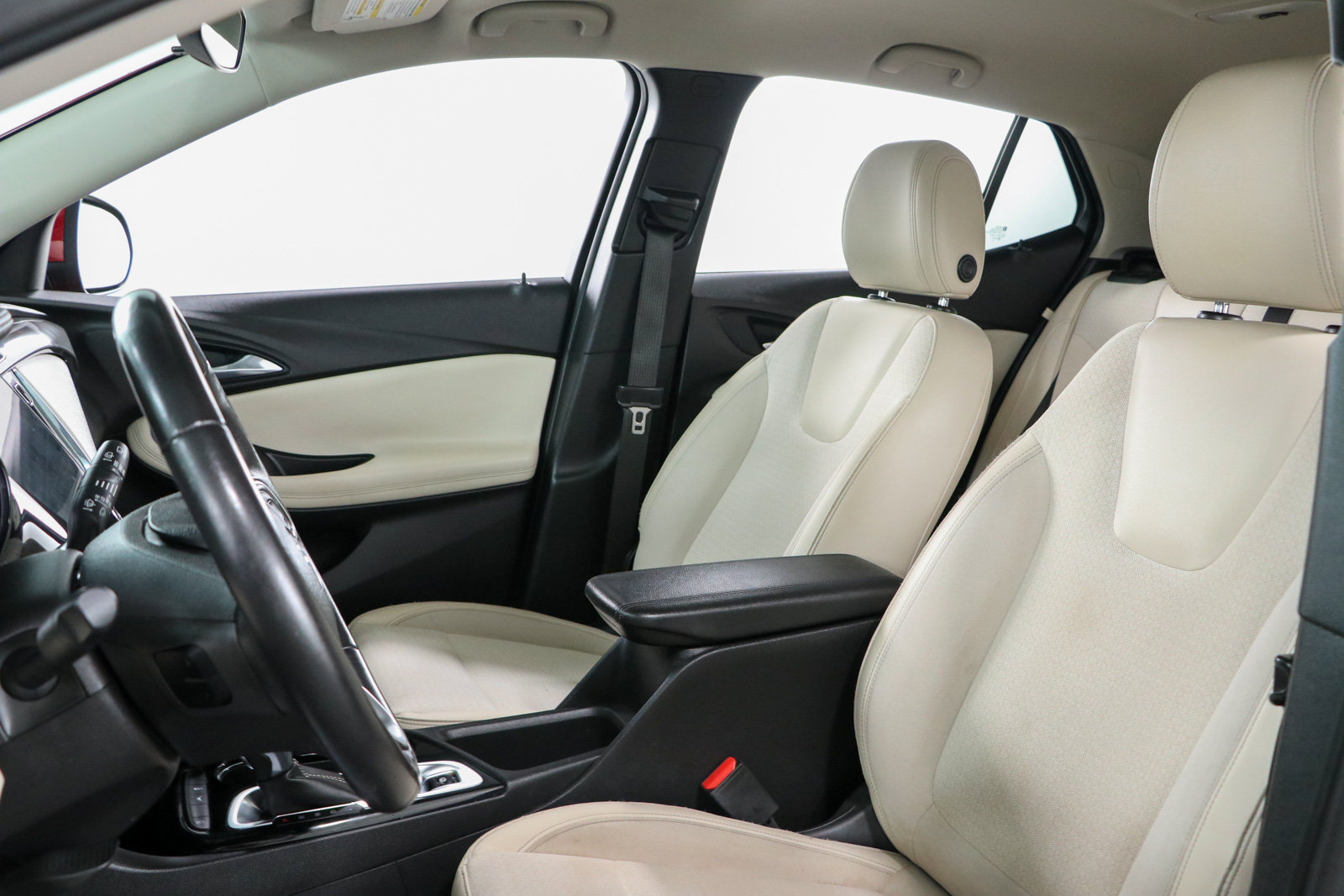Used 2020 Buick Encore GX Preferred FWD image 23