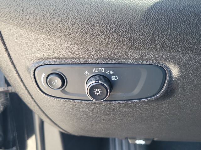 Used 2023 Chevrolet Equinox LS AWD/4WD image 19
