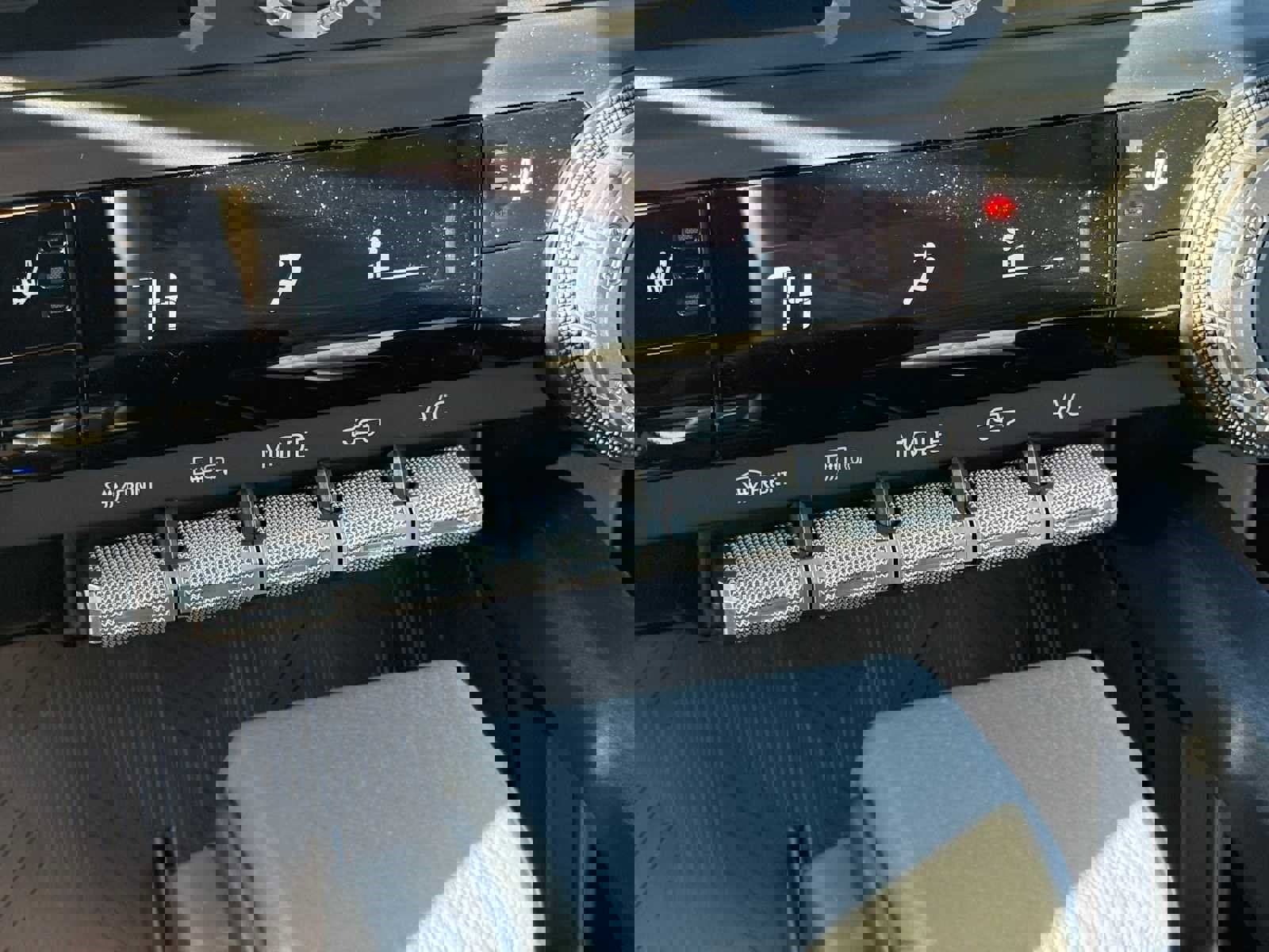 New 2025 Toyota Tacoma TRD Off-Road image 16