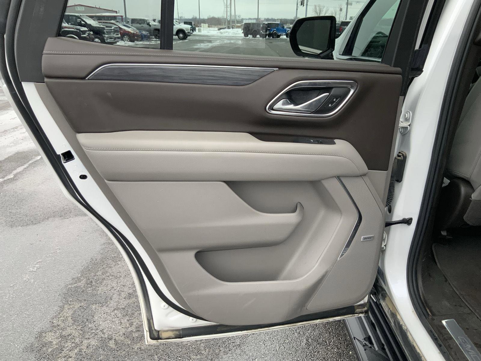 Used 2023 GMC Yukon SLT image 58