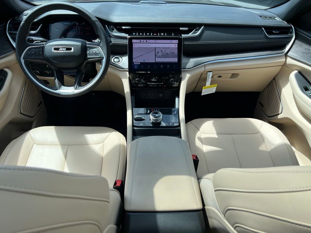 Used 2024 Jeep Grand Cherokee Limited 4xe image 14