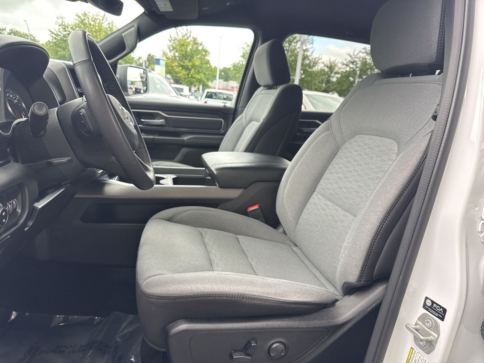 Used 2025 RAM 1500 Big Horn AWD/4WD image 12