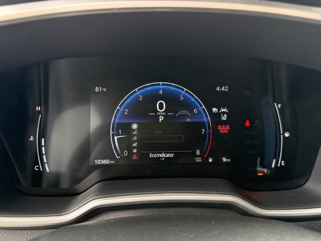 Used 2026 Toyota Corolla SE FWD image 16