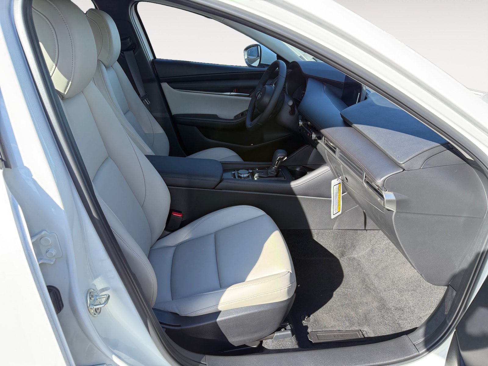 New 2026 MAZDA MAZDA3 2.5 S Sedan w/ Preferred Pkg FWD image 19