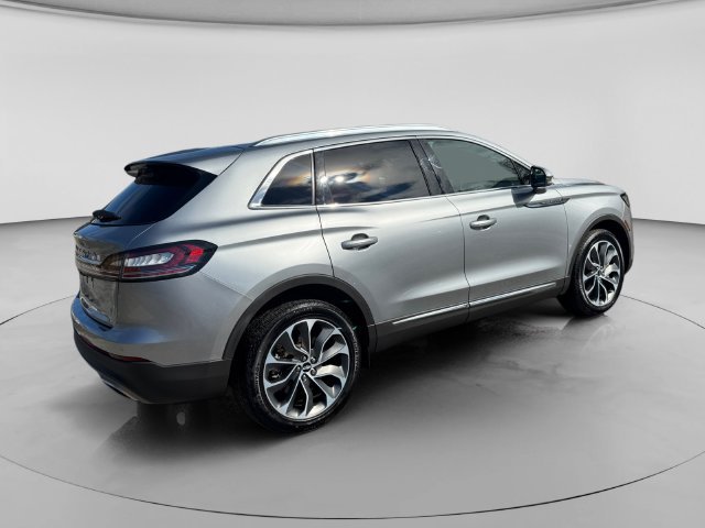 Used 2023 Lincoln Nautilus Reserve AWD/4WD image 6