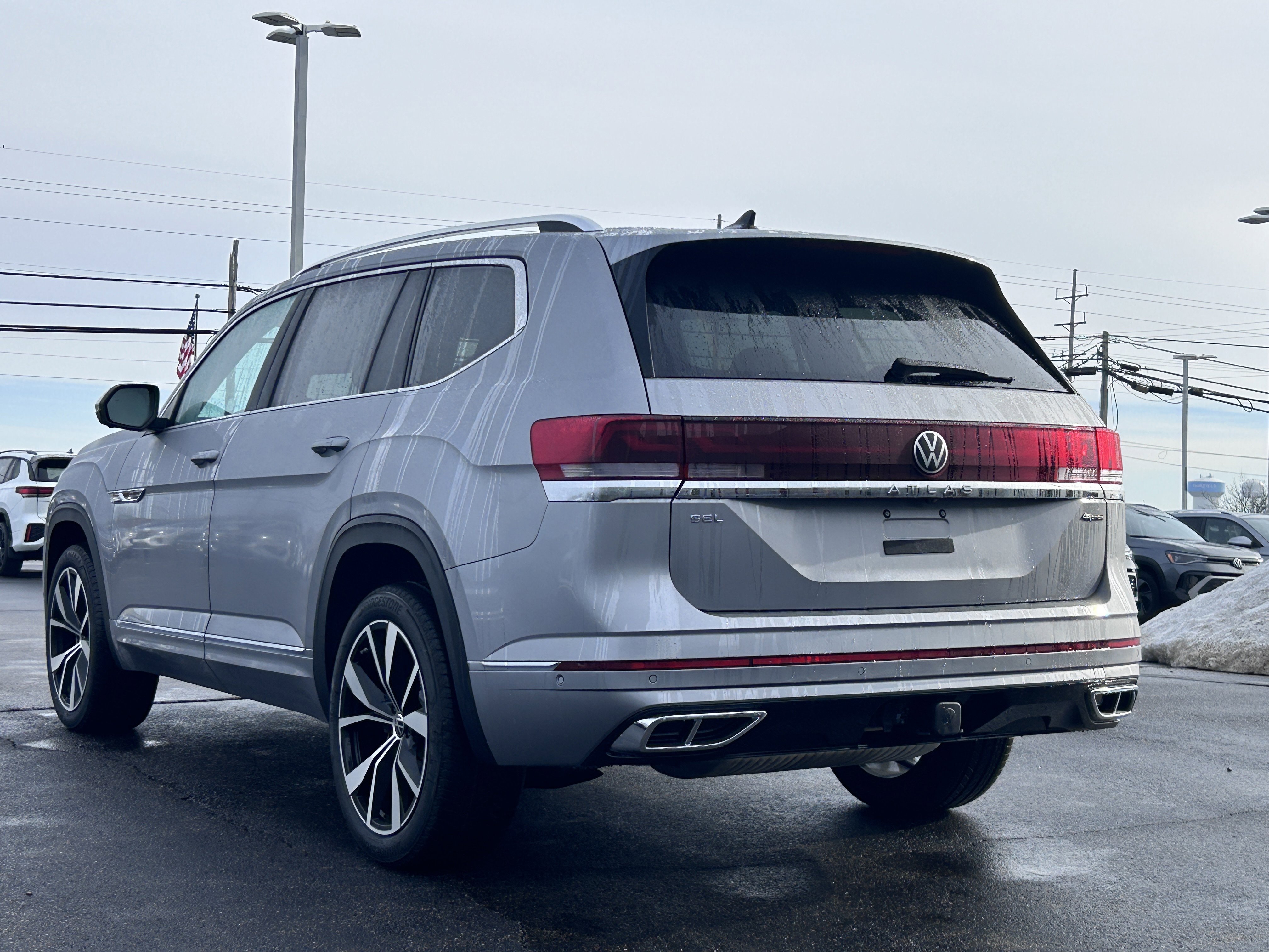 New 2026 Volkswagen Atlas SEL Premium R-Line image 5