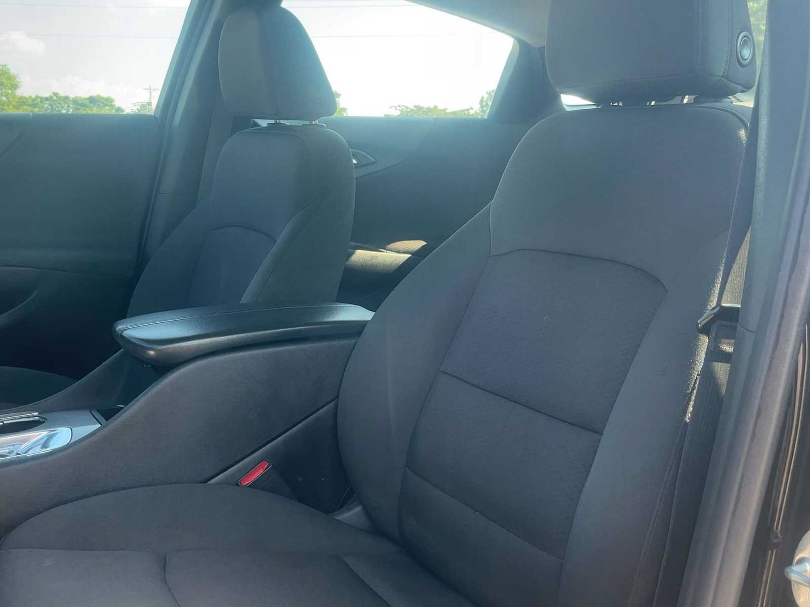 Used 2020 Chevrolet Malibu LT FWD image 32