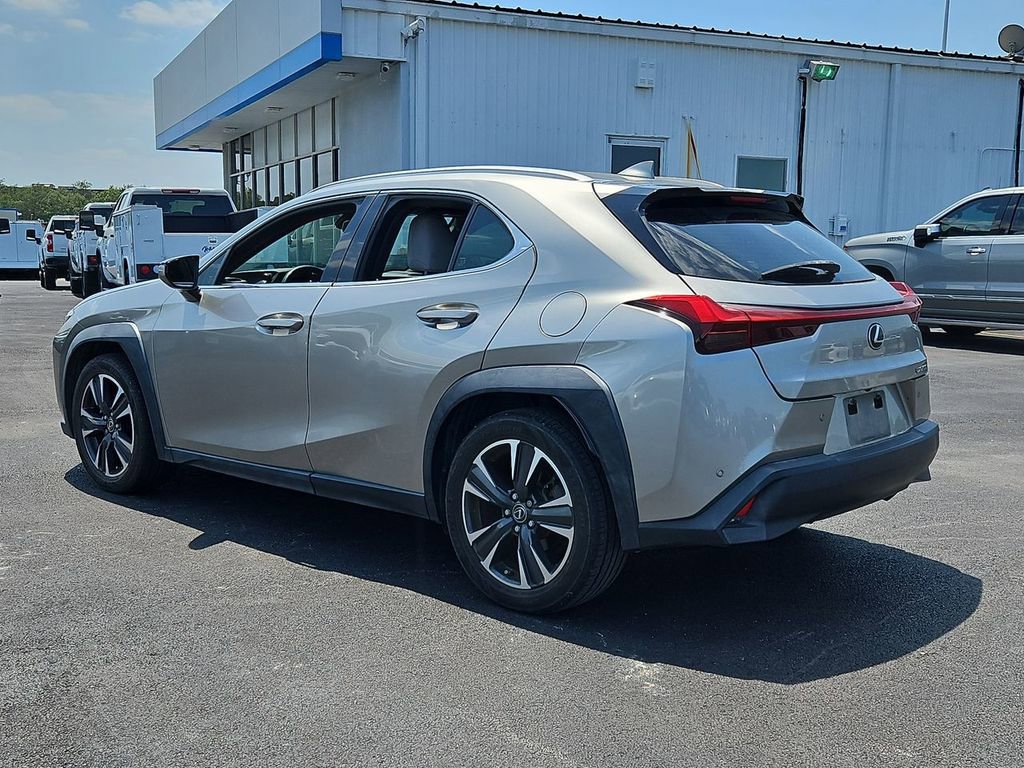 Used 2020 Lexus UX 200 w/ Accessory Package 2 FWD image 4
