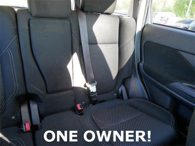 Used 2020 Mitsubishi Outlander ES image 15
