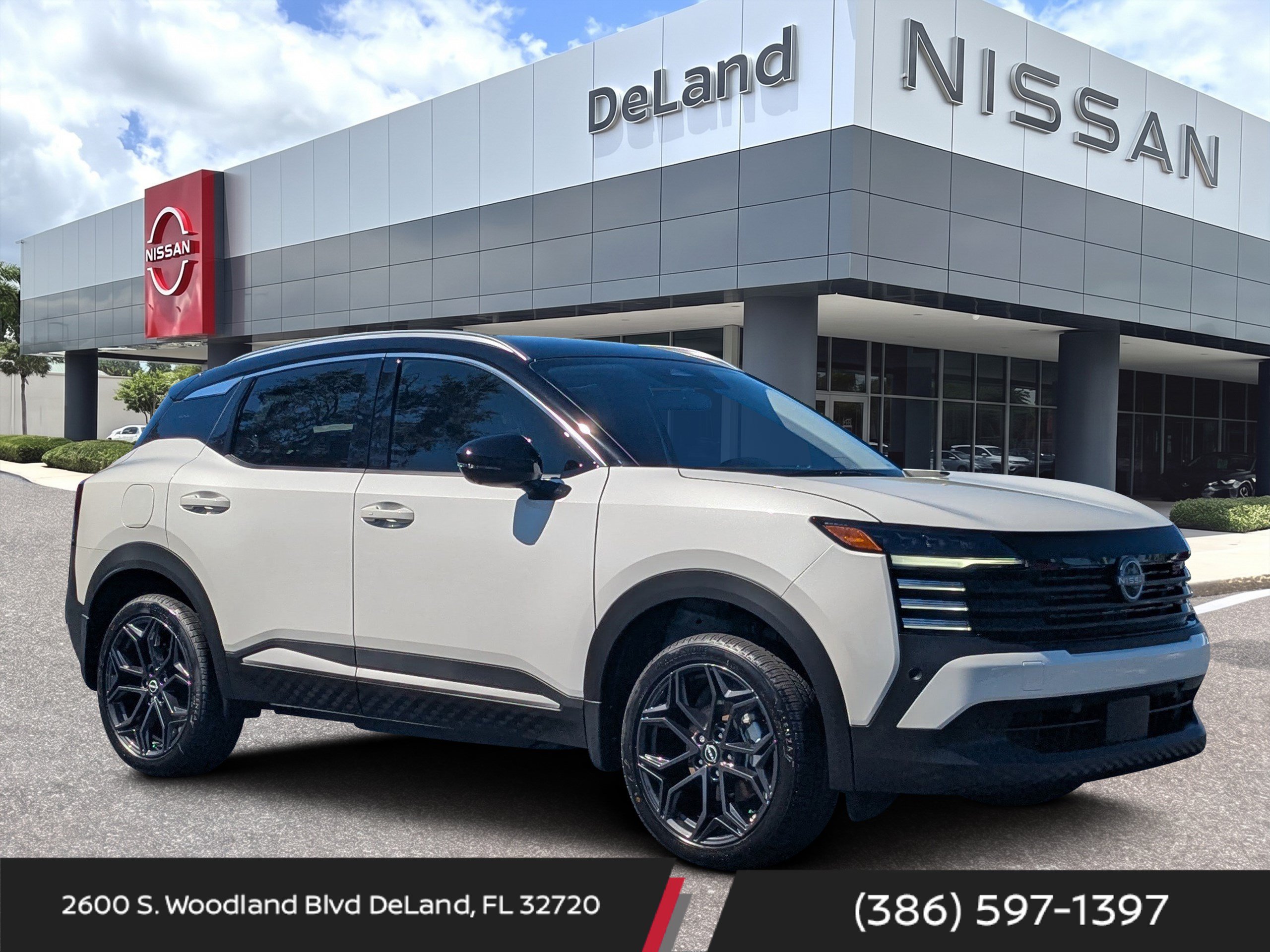 New 2027 Nissan Kicks SR FWD image 1
