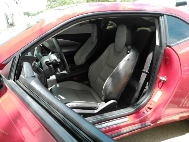 Used 2010 Chevrolet Camaro SS w/ RS Package RWD image 7