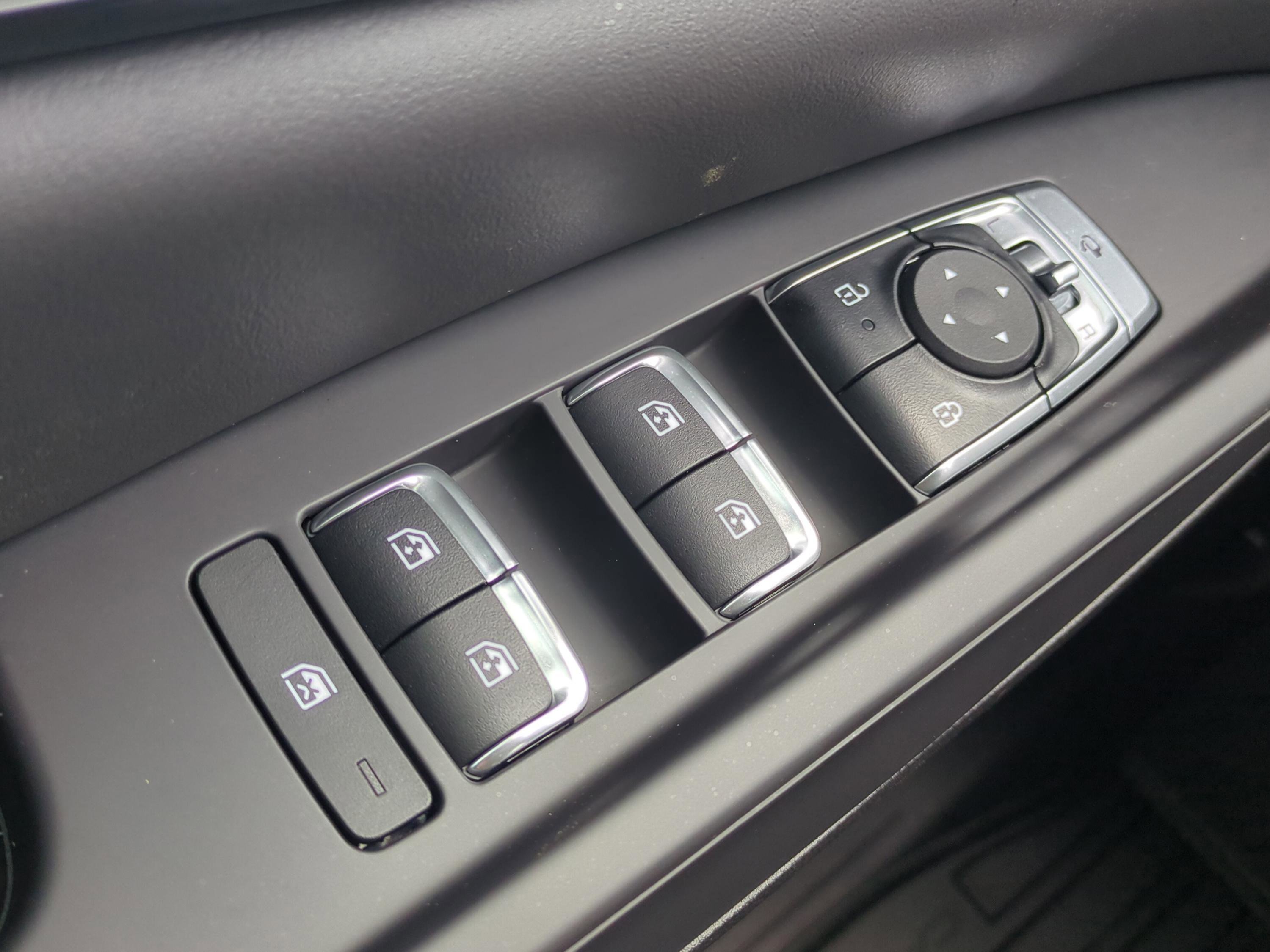 New 2026 Kia Carnival SX image 24