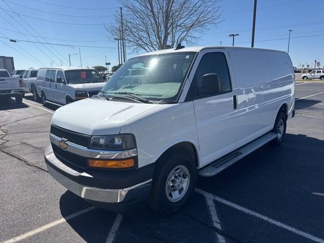 Used 2024 Chevrolet Express 2500 w/ Driver Convenience Package image 7