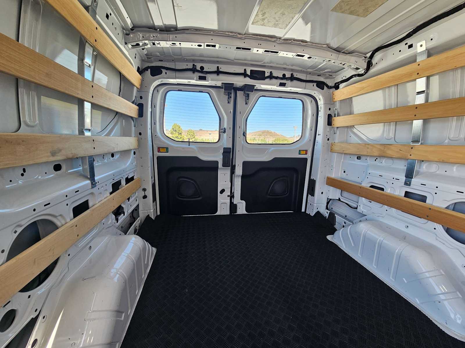 Used 2025 Ford Transit 250 Low Roof w/ Exterior Upgrade Package RWD image 16