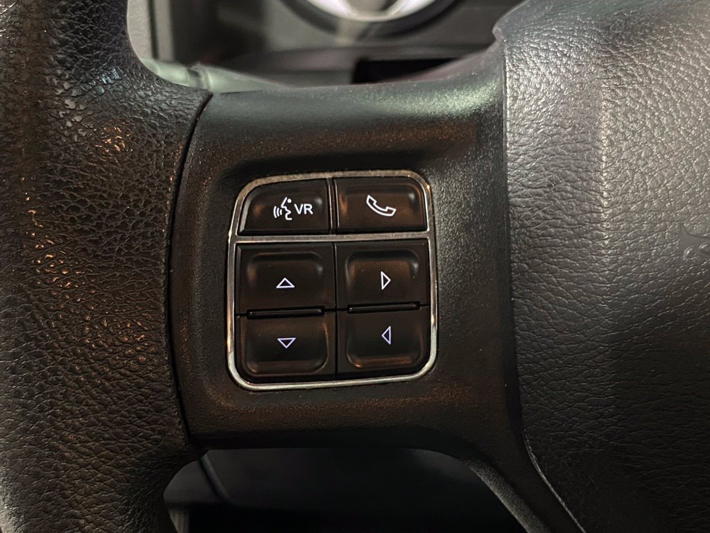 Used 2015 RAM 1500 Express AWD/4WD image 32