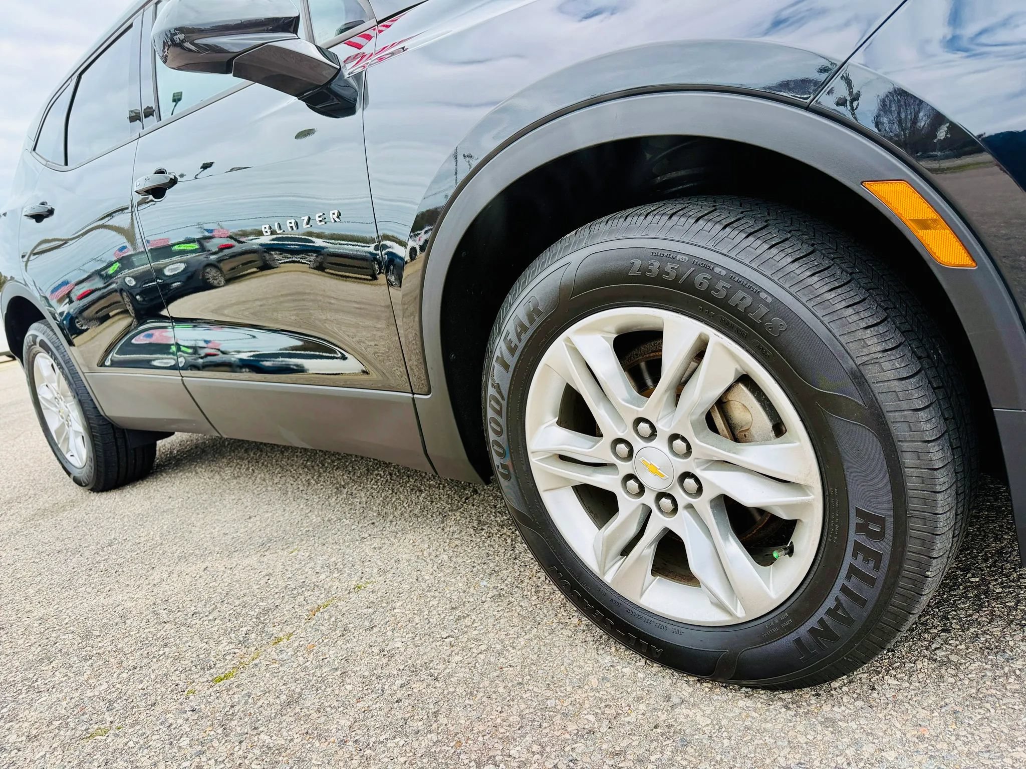 Used 2019 Chevrolet Blazer LT FWD image 13