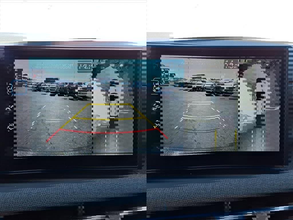 Used 2025 Hyundai Santa Cruz Limited image 12