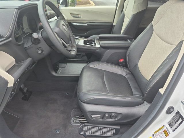 Certified 2025 Toyota Sienna Limited AWD/4WD image 8