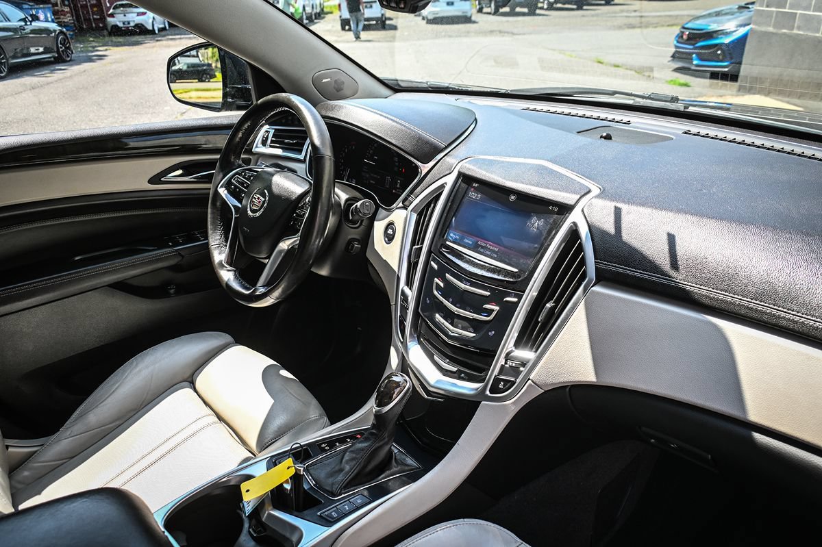 Used 2014 Cadillac SRX Performance w/ Driver Awareness Package AWD/4WD image 18