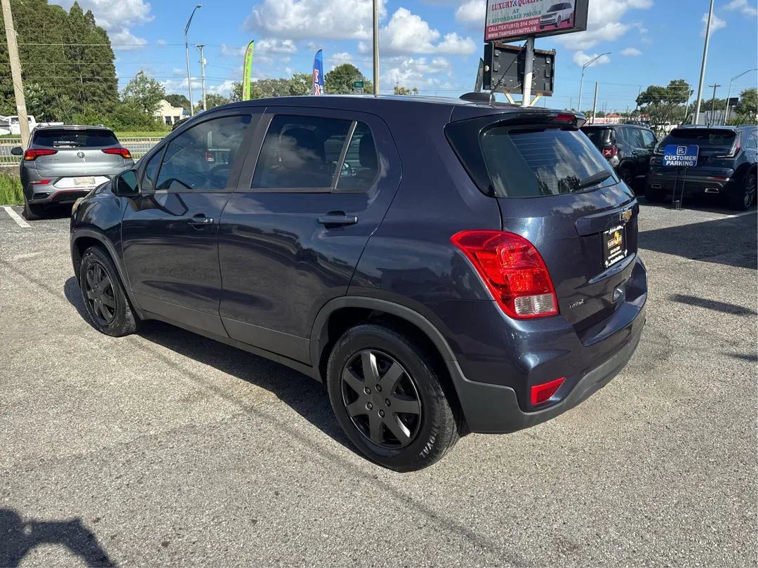 Used 2018 Chevrolet Trax LS FWD image 7
