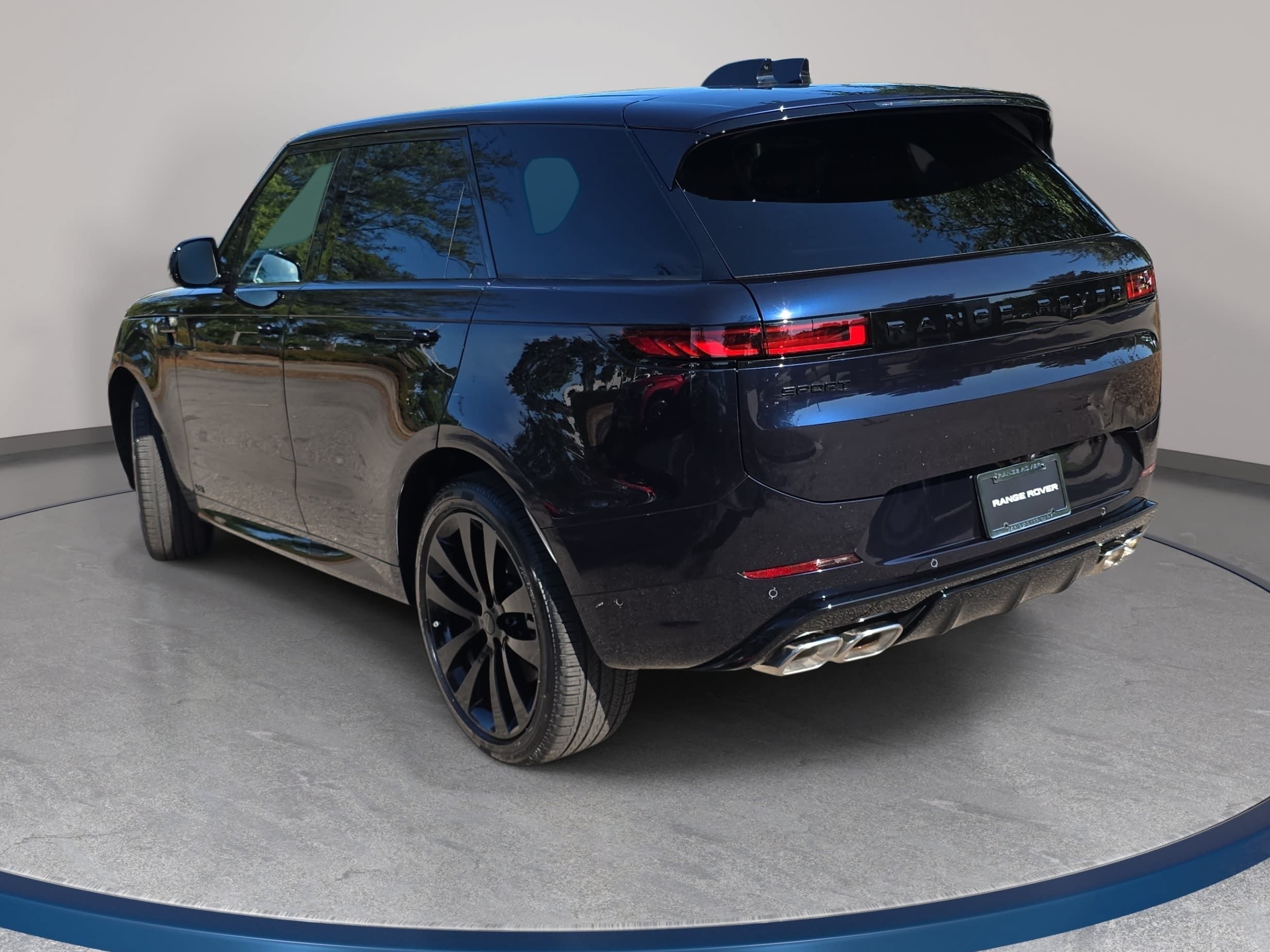 New 2026 Land Rover Range Rover Sport Dynamic SE AWD/4WD image 7