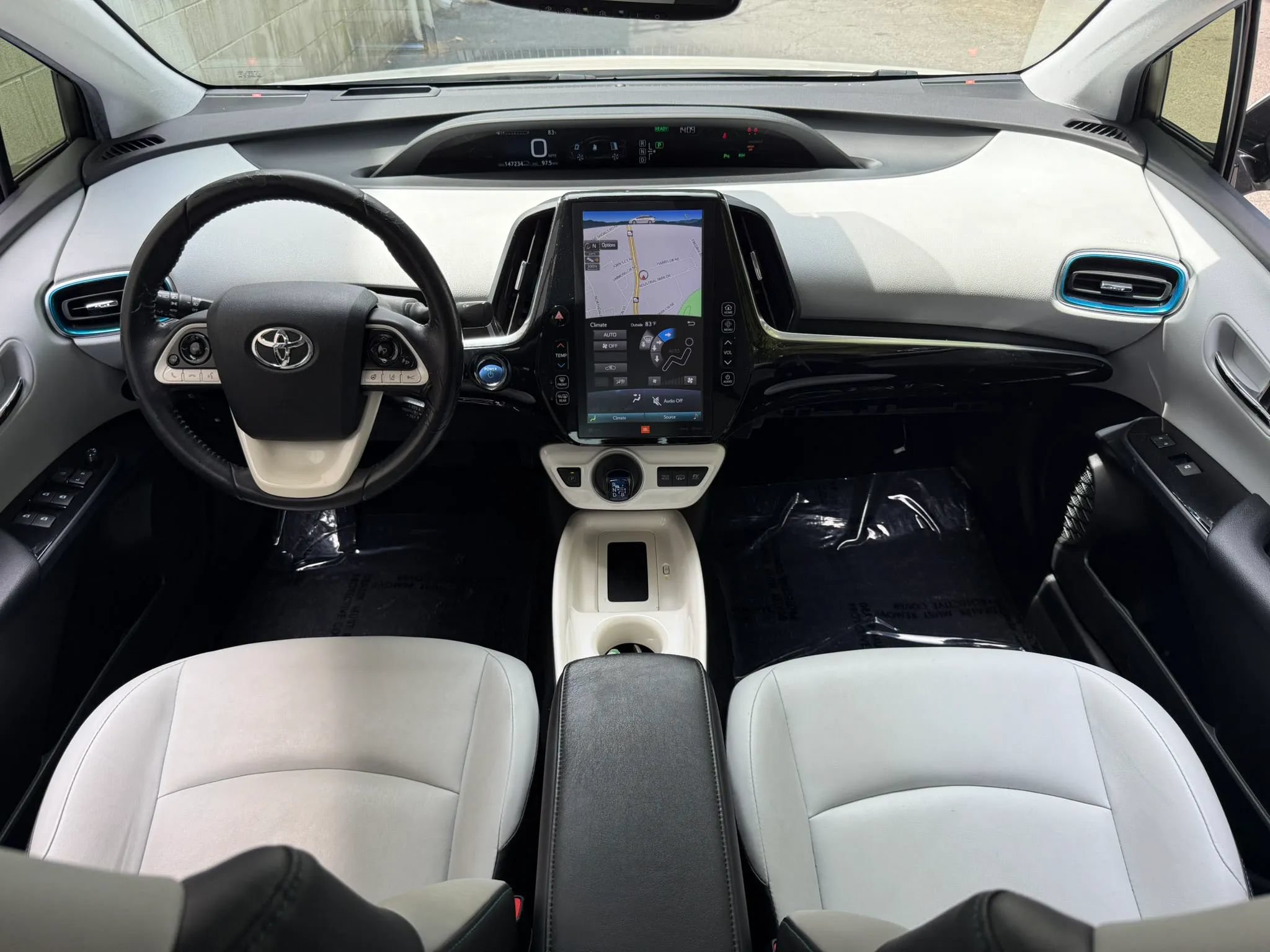 Used 2017 Toyota Prius Prime Advanced FWD image 15