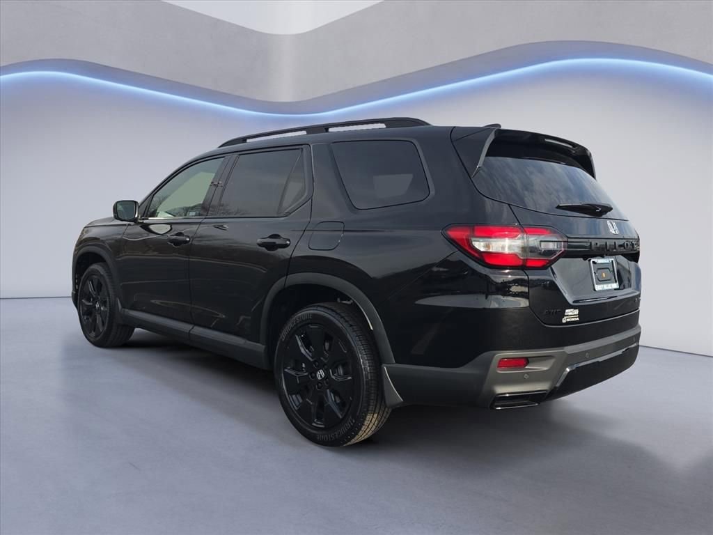 New 2026 Honda Pilot Black Edition image 3