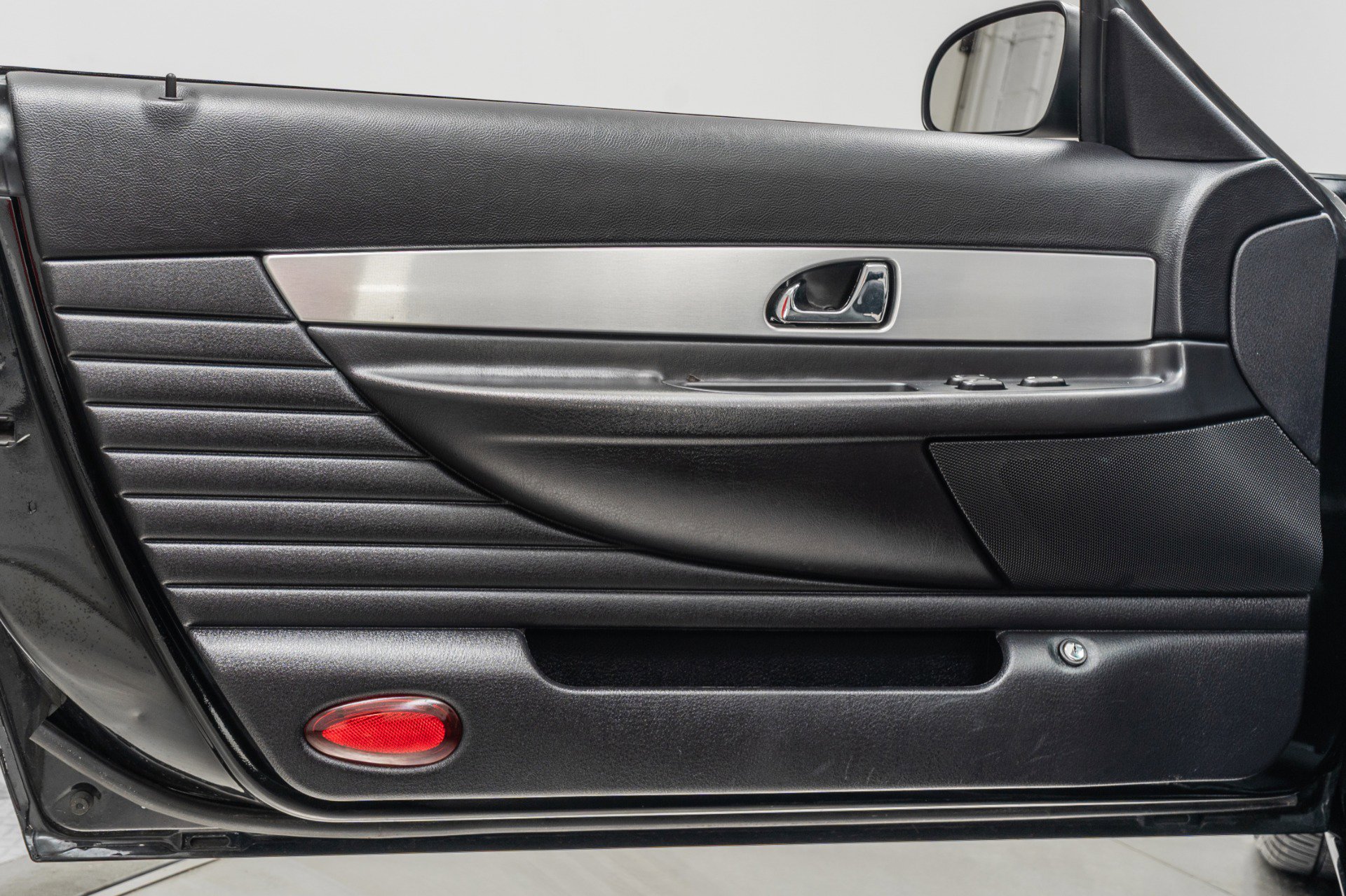 Used 2003 Ford Thunderbird image 43