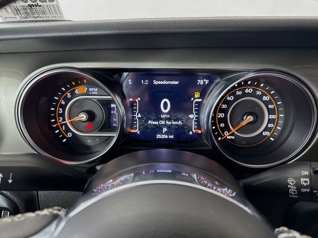 Used 2023 Jeep Wrangler Sahara image 12