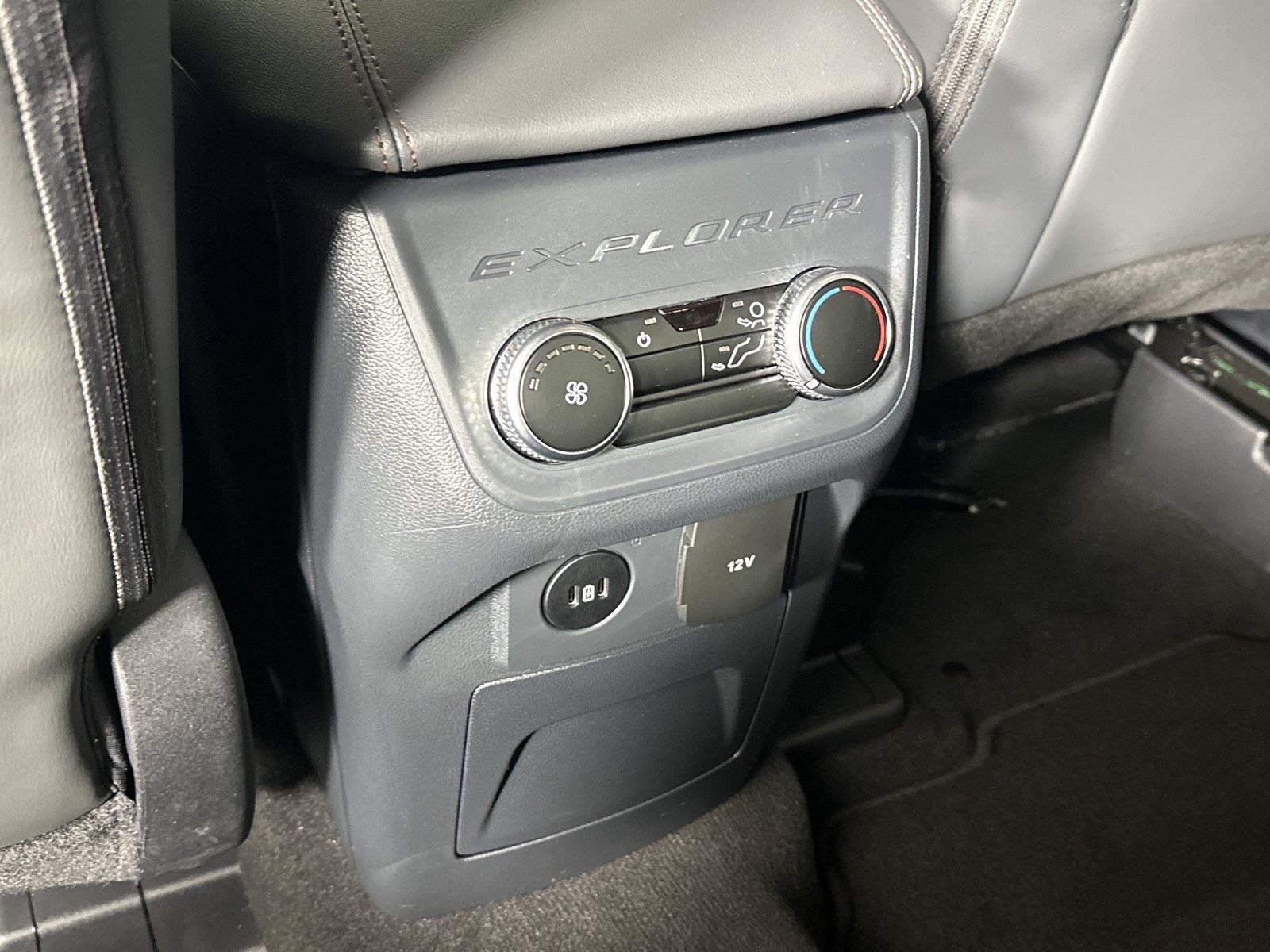 Used 2026 Ford Explorer Active w/ Active Comfort Package RWD image 25