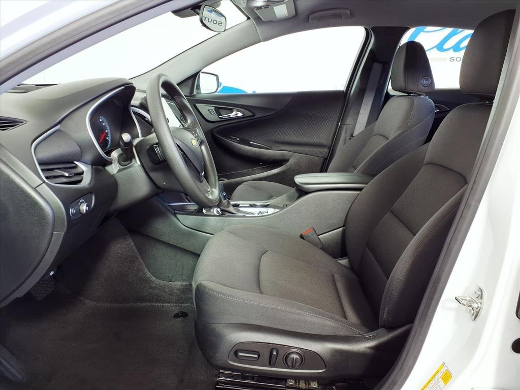 Used 2023 Chevrolet Malibu LT image 15