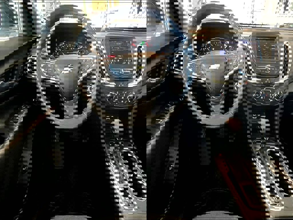 Used 2022 Chevrolet Equinox LT image 17