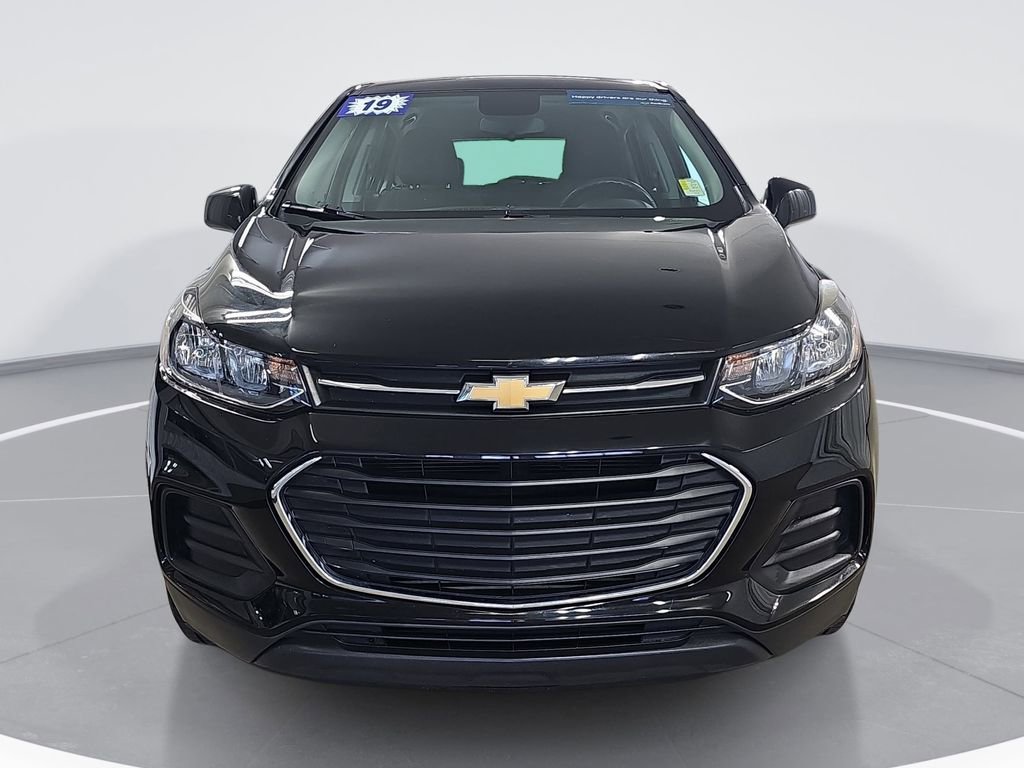 Used 2019 Chevrolet Trax LS w/ LPO, Cargo Package AWD/4WD image 10