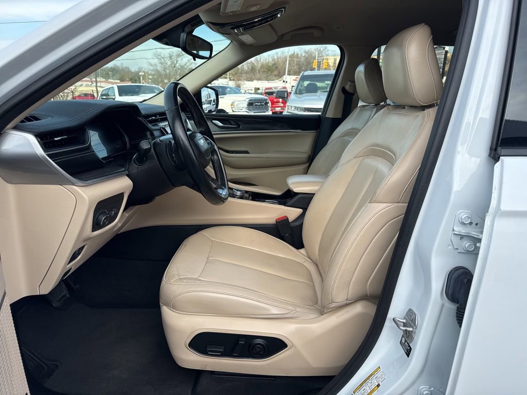 Used 2021 Jeep Grand Cherokee L Limited w/ MOPAR Finishing Package image 15