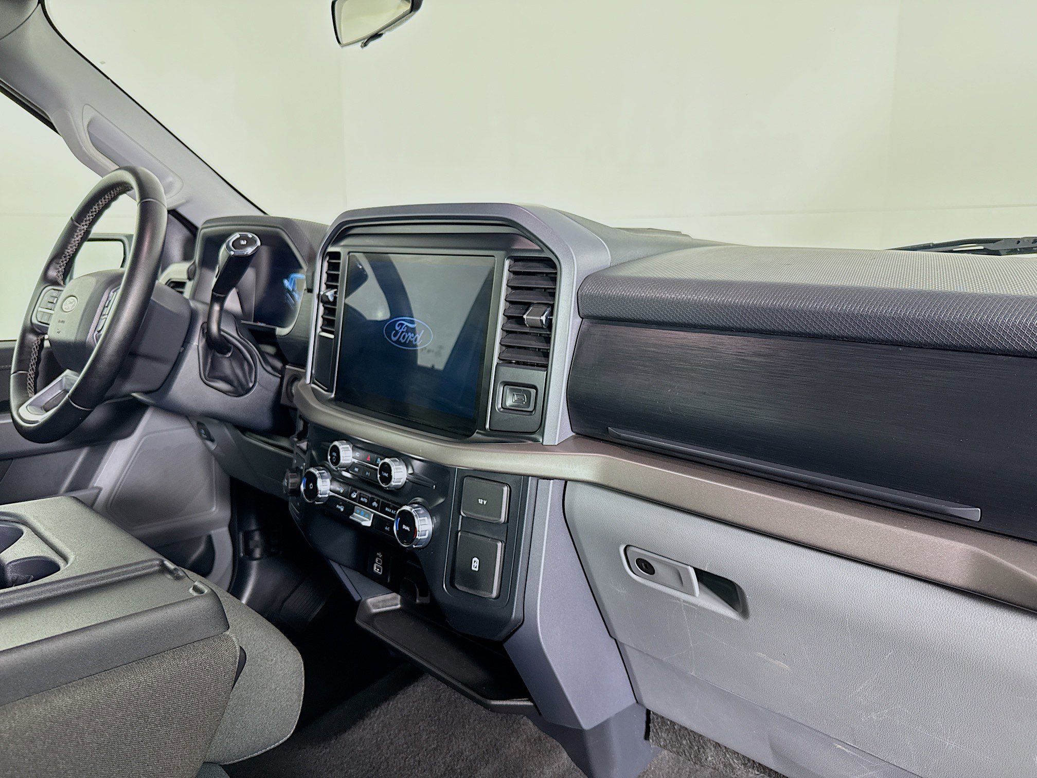 Used 2025 Ford F150 XLT w/ Equipment Group 301A Standard image 27