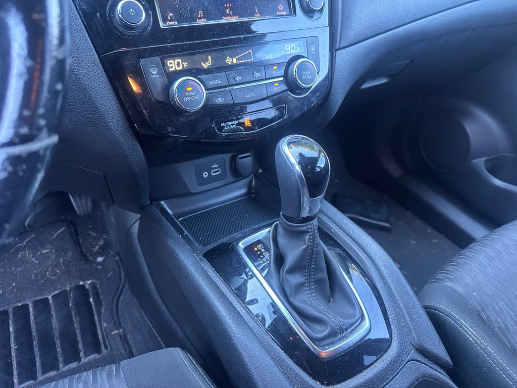 Used 2020 Nissan Rogue SV AWD/4WD image 13