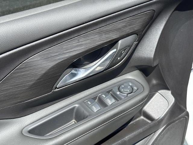 Used 2024 GMC Terrain SLE FWD image 13