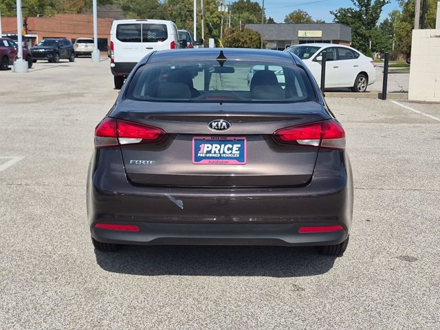Used 2017 Kia Forte LX FWD image 7