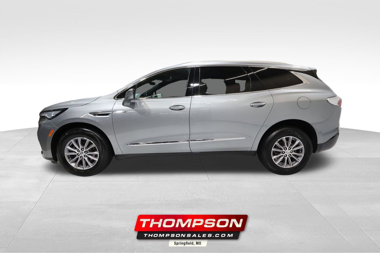 Used 2024 Buick Enclave Premium image 1