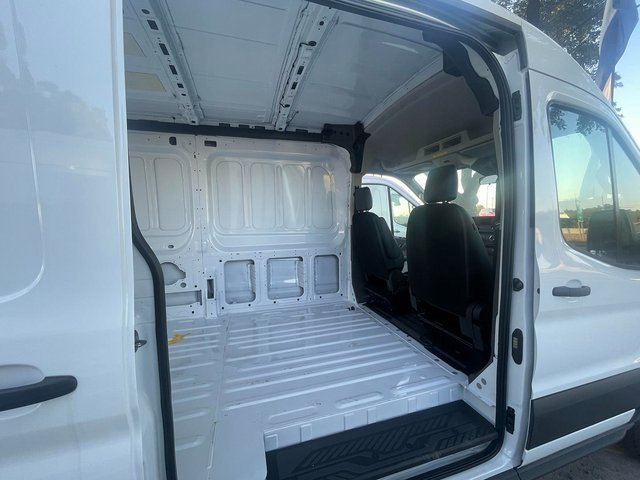 New 2025 Ford Transit 250 148 Medium Roof image 3