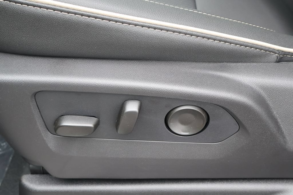 New 2026 Chevrolet Tahoe Premier AWD/4WD image 18