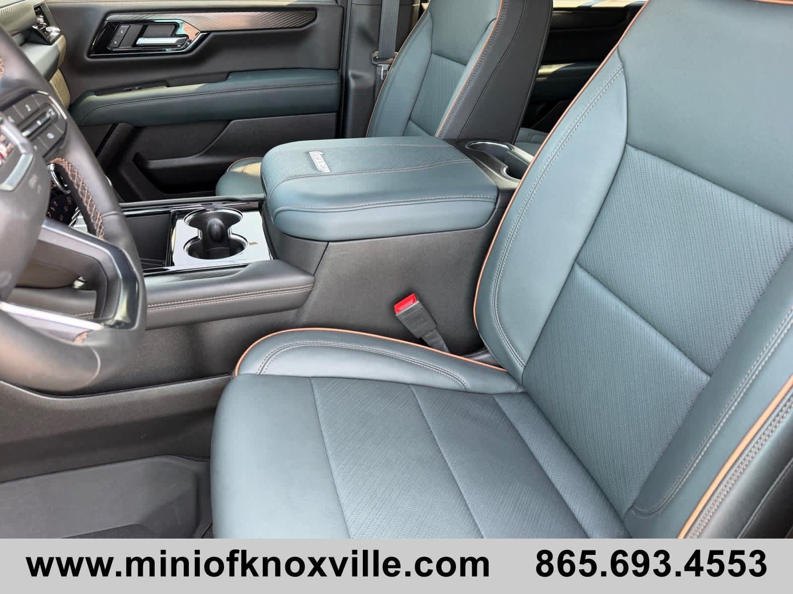Used 2026 GMC Yukon XL AT4 AWD/4WD image 10