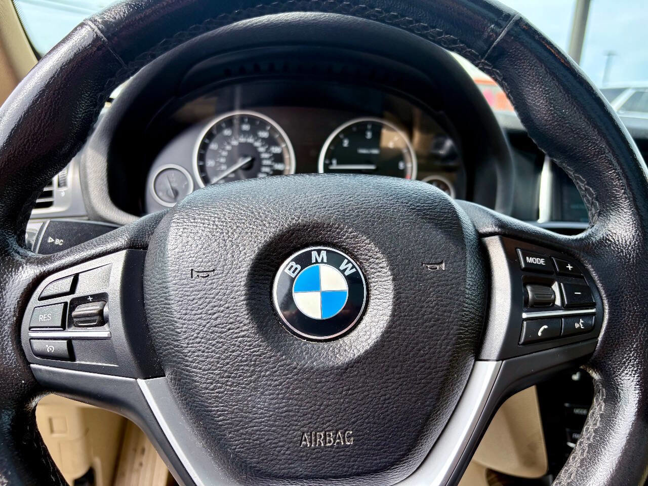 Used 2015 BMW X3 xDrive28d image 16