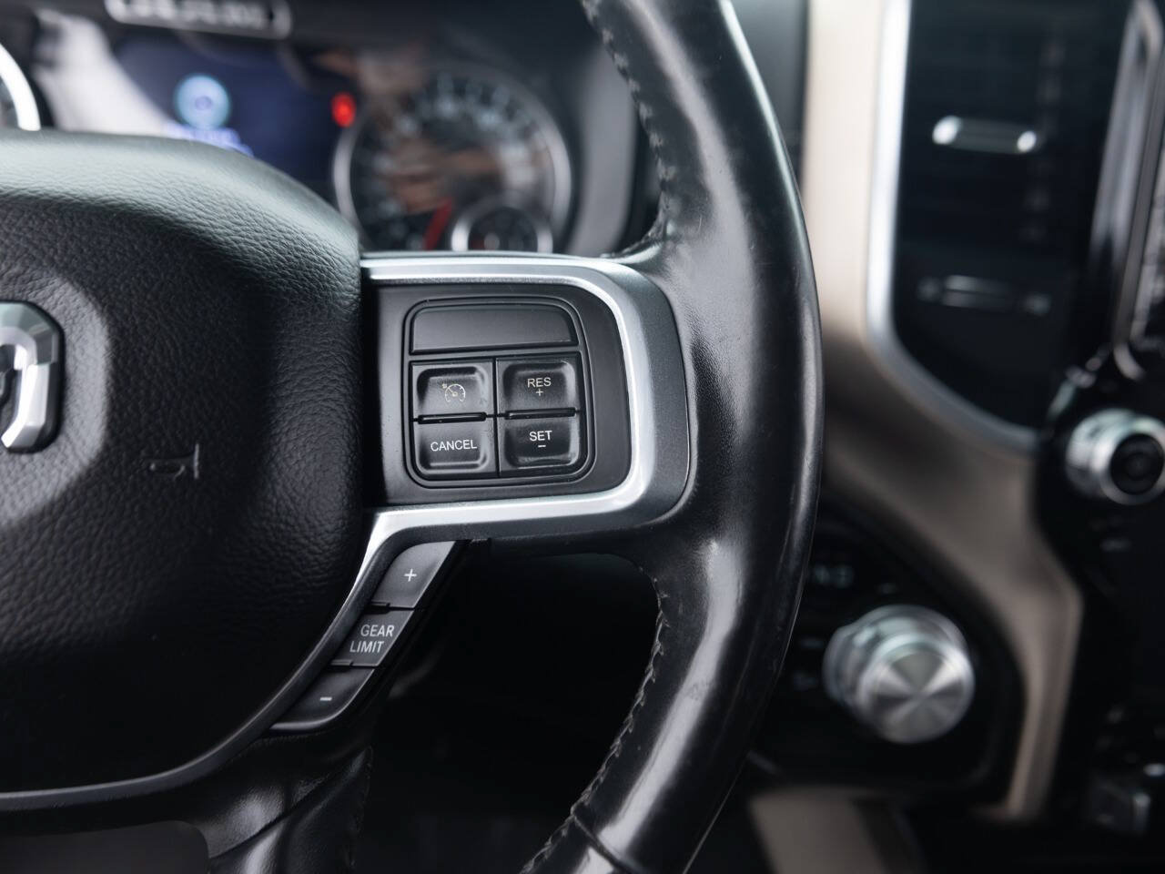 Used 2019 RAM 2500 Laramie w/ Night Edition AWD/4WD image 43