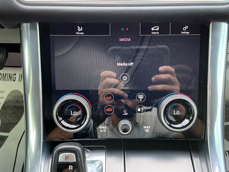 Used 2019 Land Rover Range Rover Sport SE AWD/4WD image 47
