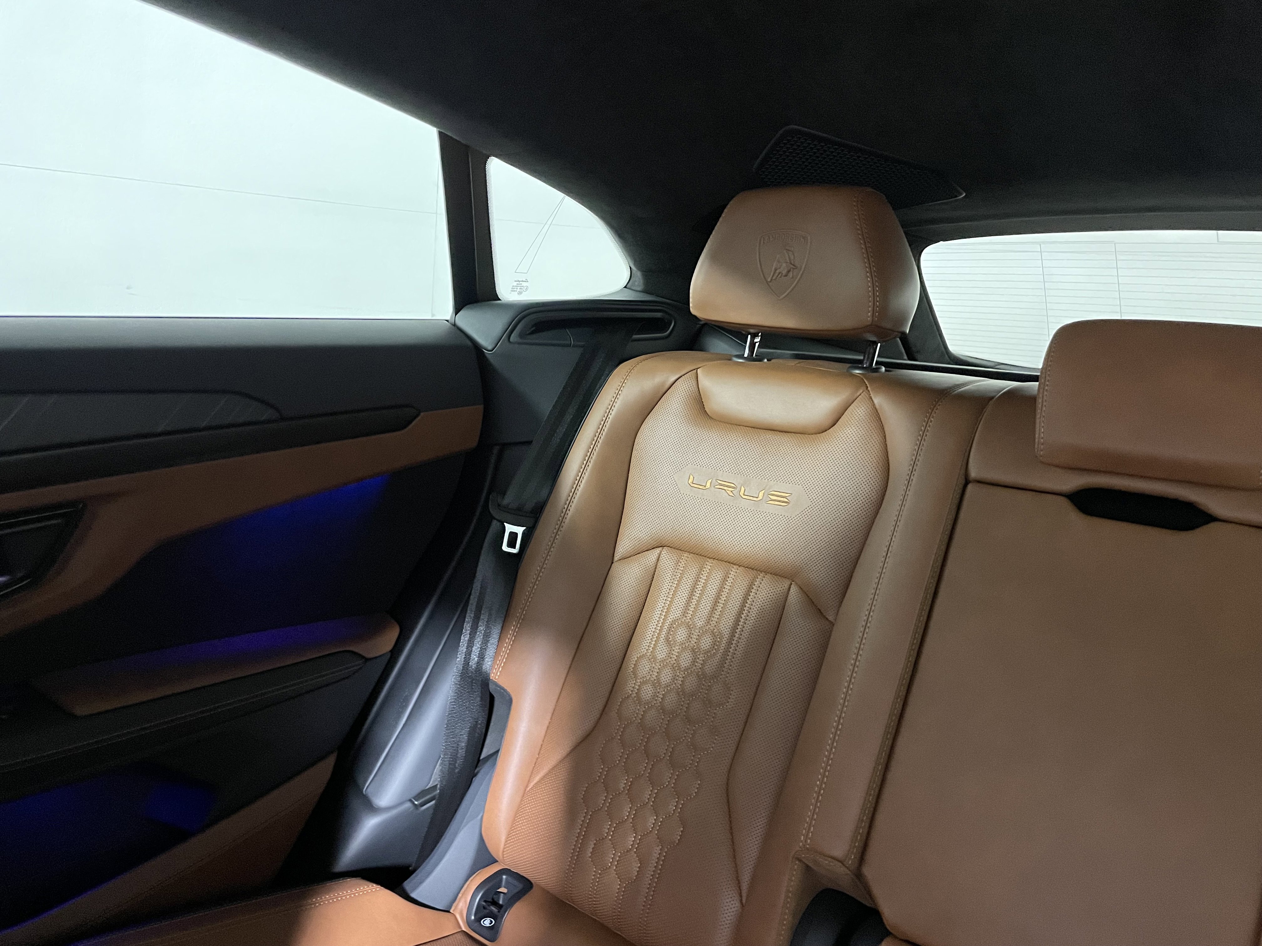 Used 2024 Lamborghini Urus S image 13