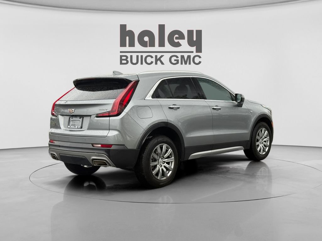 Used 2023 Cadillac XT4 Premium Luxury FWD image 5