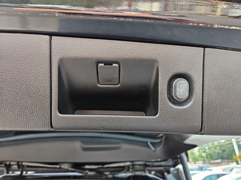 Used 2018 Chevrolet Tahoe Premier w/ RST 6.2L Performance Edition image 13