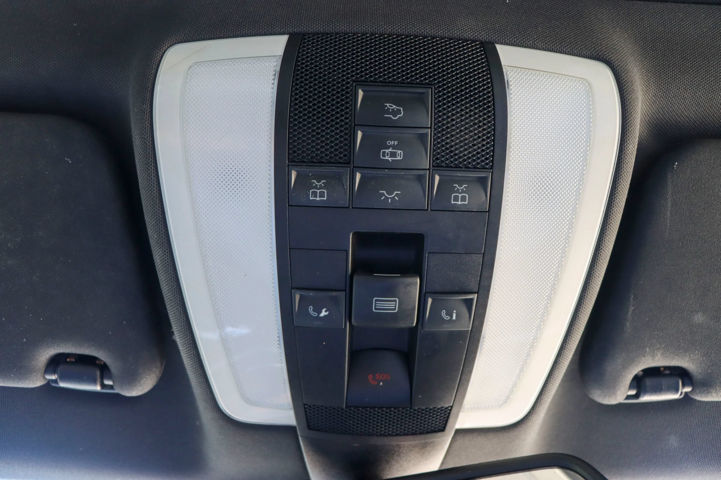 Used 2014 Mercedes-Benz C 300 4MATIC Sedan image 39