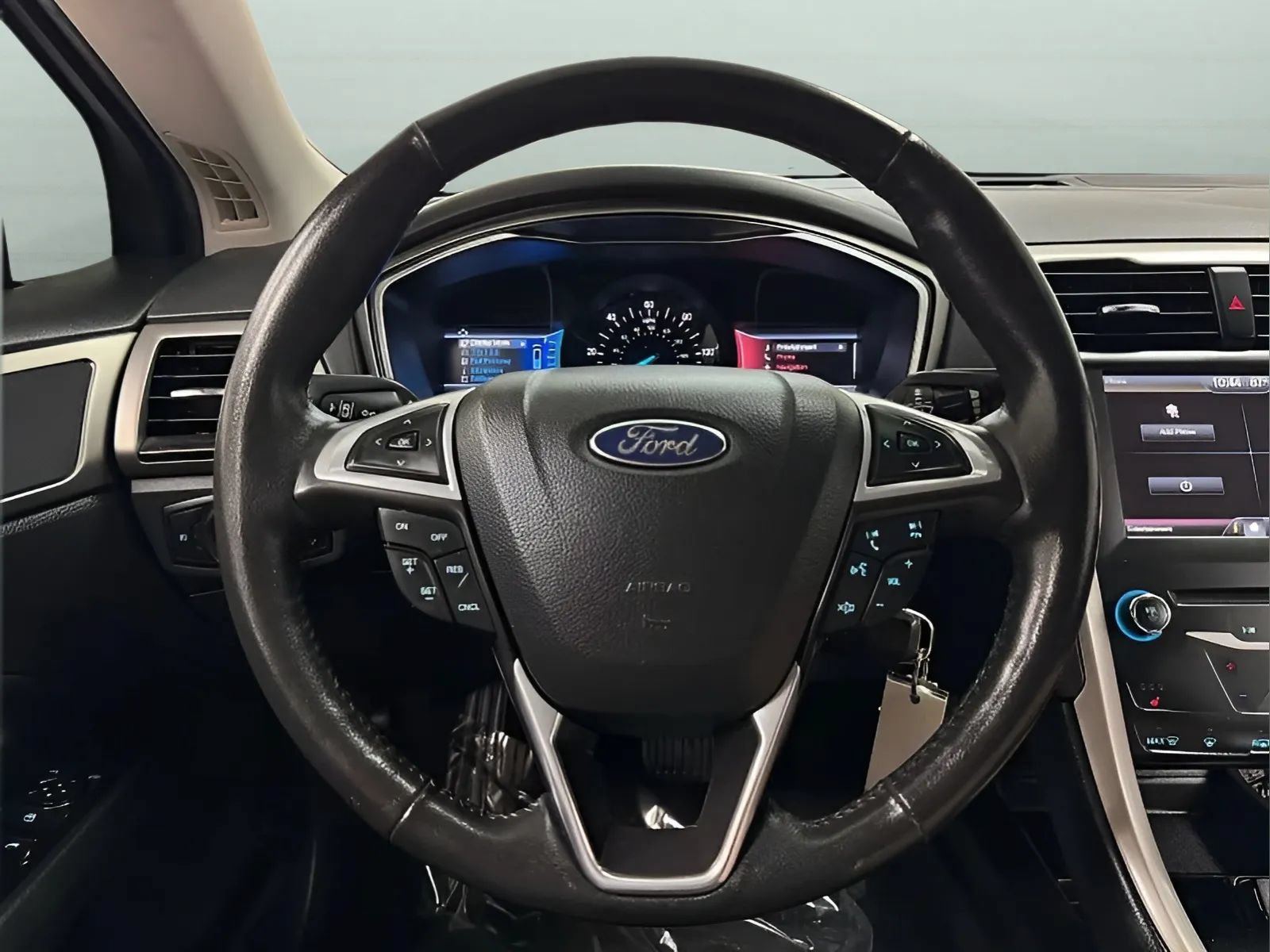 Used 2013 Ford Fusion Energi SE w/ Driver Assist Pkg FWD image 17
